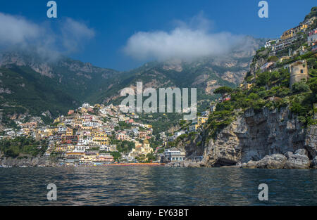 Kleine Stadt Positano, Amalfiküste, Kampanien, Italien Stockfoto