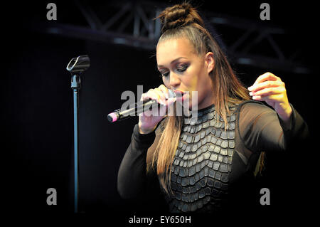 Rebecca Ferguson führt an der Brentwood Festival 2015. Stockfoto