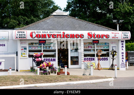 Convenience-Store geöffnet rund um die Uhr, Cambridgeshire England UK Stockfoto