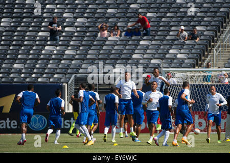 Erfüllt Leben Stadium, East Rutherford, NJ, USA. 19. Juli 2015. Panama erwärmt sich vor dem Viertelfinale der CONCACAF Gold Cup-Match zwischen & Tobago Trinidad und Panama an Met Life Stadium, East Rutherford, NJ. Obligatorische Credit: Kostas Lymperopoulos/CSM/Alamy Live-Nachrichten Stockfoto