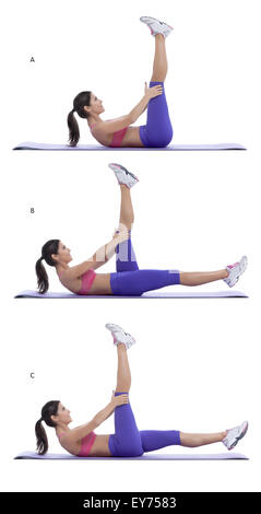 Schritt für Schritt Anleitung für abs: Curl, Kopf und Schultern auf die Matte, wie Sie Ihre Beine zur Decke Strecken. (A) H Stockfoto