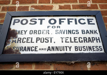 Historisches Postamt Sign., Alderton, Suffolk, UK Stockfoto