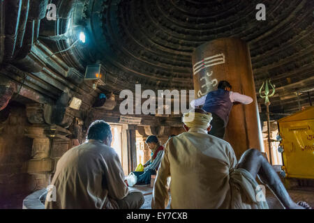 Religiösen Ritualen in einem Hindu Tempel in Khajuraho, Madhya Pradesh, Indien Stockfoto