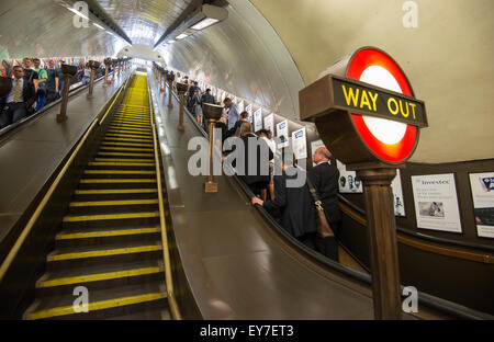 Rolltreppe St Johns Wood-u-Bahnstation in London England UK Stockfoto