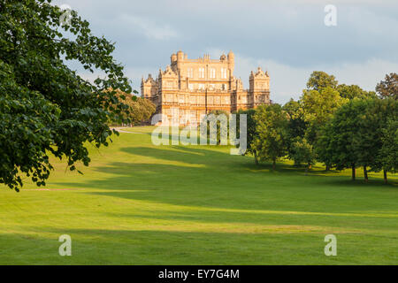 Wollaton Hall auf einem Hügel innerhalb von wollaton Park in Wollaton, Nottingham, England, Großbritannien Stockfoto