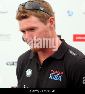 Southsea, Hampshire, UK. 23. Juli 2015. Rennyachten angekommen aus Southsea Common für die America Cup World Series. Die Skipper-Pressekonferenz im Pressezentrum beim Americas Cup Credit: Uknip / Alamy Live News Stockfoto