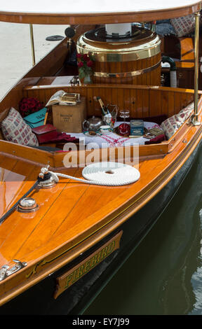 1954 Steam Launch "Firebird" an der Themse traditionellen Boot Festival, Fawley Wiesen, Henley On Thames, Oxfordshire, England Stockfoto