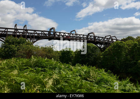 Der Freischwinger High Level Bridge überqueren den Manchester Ship Canal Latchford Warrington UK Stockfoto