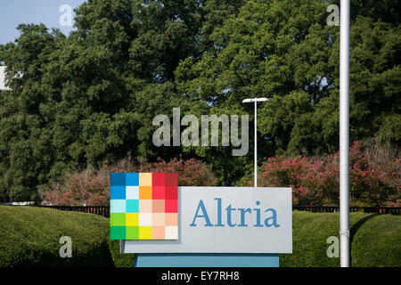Ein Logo Zeichen außerhalb der Hauptsitz der Altria Group, Inc., in Richmond, Virginia am 19. Juli 2015. Stockfoto