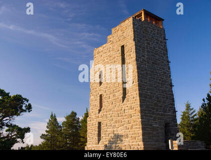 Mt Verfassung Steinturm (CCC), Moran Staatspark, Orcas Island, Washington Stockfoto