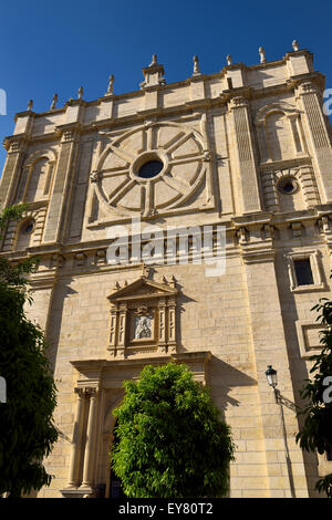 Fassade der Muttergottes der immerwährenden helfen römisch-katholische Kirche in Granada Spanien Stockfoto
