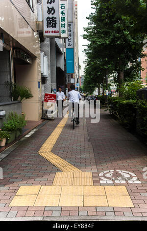 Braille-Block, Minato-Ku, Tokyo, Japan Stockfoto