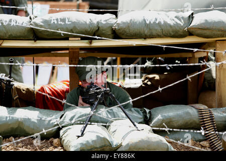 Re-enactment im letzten Krieg und Frieden-Revival in Folkestone Kent. Die viertägige Veranstaltung die beherbergt die größte militärische Fahrzeuge in der Welt ist nach 33 Jahren schließen. 23.07.2015 Stockfoto