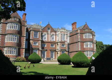 Burton Agnes Hall Vorderansicht, Burton Agnes, in der Nähe von Driffield, East Riding of Yorkshire, England, UK Stockfoto