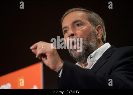 London, Ontario, Kanada. 23. Juli 2015. Thomas Mulcair, Führer der Opposition und der neuen demokratischen Teil von Kanada liefert eine Rede vor der Wahl bei einer Kundgebung in London, Kanada statt. Zum Zeitpunkt die Rede gegeben wurde, statt seiner Partei einen leichten Vorsprung auf die regierende konservative Partei von Kanada unter der Leitung von aktuellen Premierminister Stephen Harper. Bildnachweis: Mark Spowart/Alamy Live-Nachrichten Stockfoto