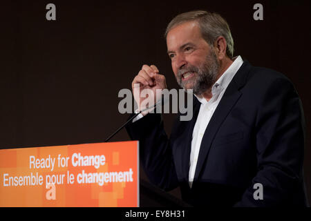 London, Ontario, Kanada. 23. Juli 2015. Thomas Mulcair, Führer der Opposition und der neuen demokratischen Teil von Kanada liefert eine Rede vor der Wahl bei einer Kundgebung in London, Kanada statt. Zum Zeitpunkt die Rede gegeben wurde, statt seiner Partei einen leichten Vorsprung auf die regierende konservative Partei von Kanada unter der Leitung von aktuellen Premierminister Stephen Harper. Bildnachweis: Mark Spowart/Alamy Live-Nachrichten Stockfoto