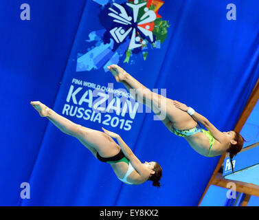 Kazan, Russland. 24. Juli 2015. Taucher in Aktion während des Trainings der 16. FINA Swimming World Championships im Aquatics Palace in Kazan, Russland, 24. Juli 2015. Foto: Martin Schutt/Dpa/Alamy Live News Stockfoto