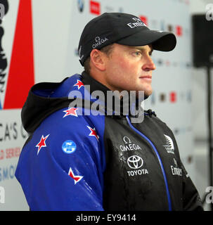 Amerikas Cup Skipper Tage zwei Southsea Event Village Southsea, Hampshire Freitag, 24. Juli 2015.   Da schlechtes Wetter weiterhin die South America Cup auf Southsea Common Oracle Team USA Skipper einen Dämpfer aufsetzen lash: Jimmy Spithill Artemis Racing Skipper: Nathan Outteridge, BAR – Ben Ainslie Racing Skipper/Steuermann: Sir Ben Ainslie Softbank Team Japan Skipper: Dean Barker Groupama Team Frankreich Skipper / Steuermann: Franck Cammas, Emirates Team New Zealand Skipper: Peter Burling. Tägliche Pressekonferenz Credit: Uknip / Alamy Live News Stockfoto