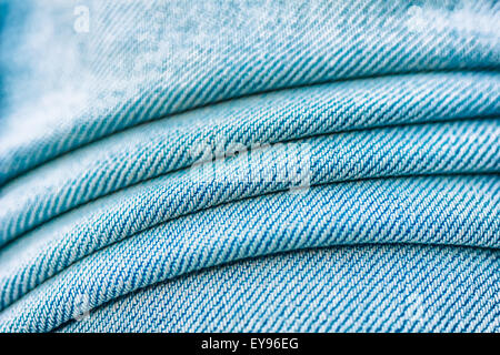 blaue Jeans Textur. In der Mitte des Rahmens zu konzentrieren Stockfoto