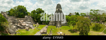 Grand Plaza von Templo 2, Tikal, Guatemala Stockfoto