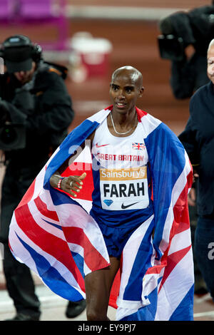 London, UK. 24. Juli 2015. 3000 m Mo FARAH Männer, Diamant-Liga Sainsbury's Geburtstag Spiele, Queen Elizabeth Olympic Park, Stratford, London, UK. Bildnachweis: Simon Balson/Alamy Live-Nachrichten Stockfoto