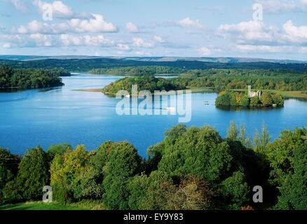 Castle Island, Lough Key Co Roscommon, Irland; Longview eines Sees Stockfoto