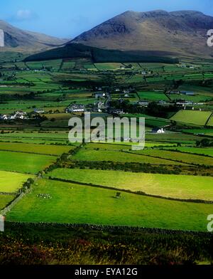 High Angle View Of Gebäude im Dorf, Mourne Mountains, County Down, Nordirland Stockfoto