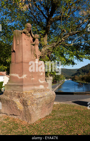 Luetzelburg, Frankreich, Denkmal für die gefallenen Soldaten im ersten Weltkrieg. Stockfoto