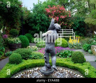 Skulptur In Sandford Road, Dublin, Irland Stockfoto