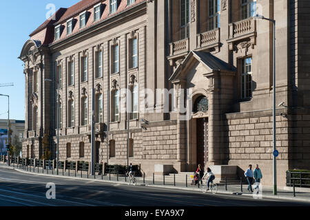 Berlin, Deutschland, Bundesministerium für Wirtschaft und Energie - Eingansbereich Invalidenstr.. Stockfoto