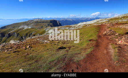 Wanderweg. Schlern Bergmassiv. Trentino-südtirol. Den Dolomiten Naturpark Schlern-Rosengarten. Italienische Alpen. Europa. Stockfoto