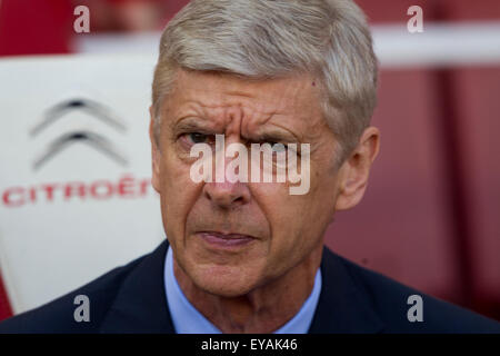 London, Wettsektor. 25. Juli 2015. Emirates Cup. Arsenal gegen Olympique Lyonnais. Arsenals Trainer Arsene Wenger. Bildnachweis: Aktion Plus Sport/Alamy Live-Nachrichten Stockfoto