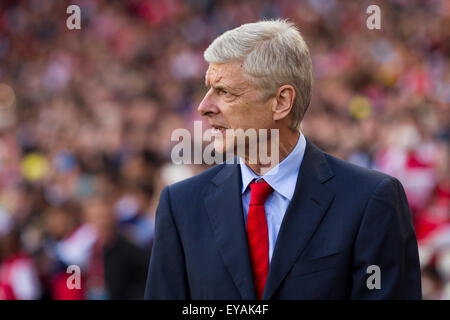 London, Wettsektor. 25. Juli 2015. Emirates Cup. Arsenal gegen Olympique Lyonnais. Arsenals Trainer Arsene Wenger. Bildnachweis: Aktion Plus Sport/Alamy Live-Nachrichten Stockfoto