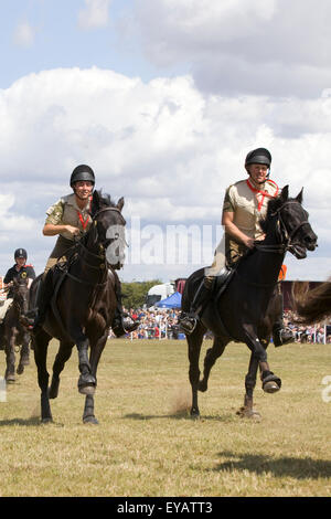 Pferd und Reiter aus der Haushalt Kalvarienberg-Demonstration der Fähigkeiten an den Waffen Stockfoto