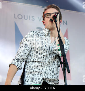 Southsea, Hampshire, UK. 25. Juli 2015. Die live bei Portsmouth Live in der Waterfront Festival Arena auf Southsea Common nach America es Cup World Series Rennen. McBusted Durchführung von Liv zu einer Menge von ca. 20.000 Menschen. Bildnachweis: Uknip / Alamy Live News Stockfoto