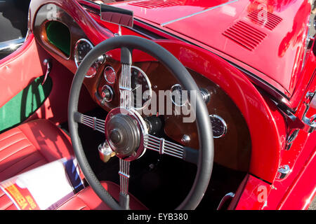 Sydney, Australien. 26. Juli 2015. Bild Sänger Le Mans von 1935 mit Blick auf Auto interiorCredit: Modell 10/Alamy Leben Nachrichten und Dashboard Stockfoto