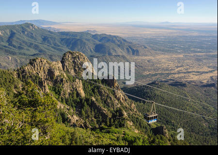 Sandia Peak Pendelbahn mit Blick auf das Tal des Rio Grande. Albuquerque. New-Mexico. USA Stockfoto