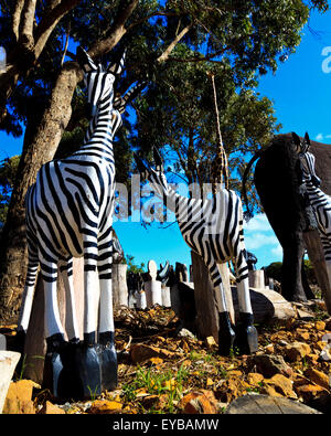 Geschnitzte hölzerne Zebras in Imhoff Farm Kommetjie Südafrika Stockfoto