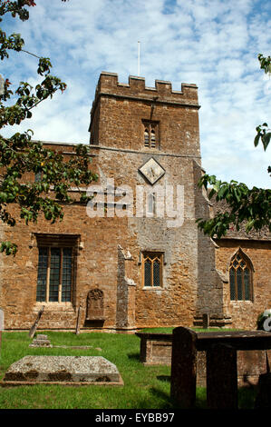 St. Einkaufsmöglichkeiten Kirche, Horley, Oxfordshire, England, Vereinigtes Königreich Stockfoto