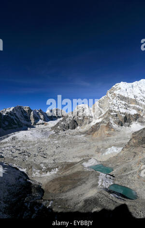 Die Changri Nup Gletscher, Everest base camp Trek, UNESCO-Weltkulturerbe, Sagarmatha Nationalpark, Solu Khumbu Bezirk Stockfoto