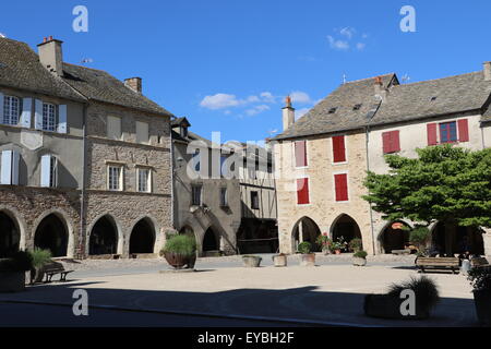 Dorf von Sauveterre-de-Rouergue, Frankreich Stockfoto