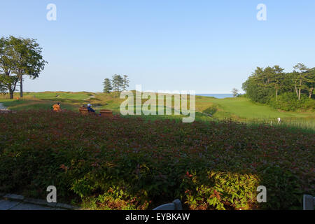 Whistling Straits Golf Course in Kohler, WI, entworfen von Pete Dye und Funktionen etwa zwei Meilen der Küste des Lake Michigan. Stockfoto