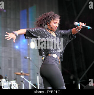 Perth, Schottland, Großbritannien. 26. Juli 2015. Schwester Schlitten singt am Rücklauf Festival Scone Palace Perth, Schottland, UK, Sonntag, 26. Juli 2015 Credit: Derek Allan/Alamy leben Nachrichten Stockfoto