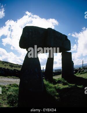 Legananny Dolmen, Co Down, Irland; Neolithische Portal Tomb Stockfoto