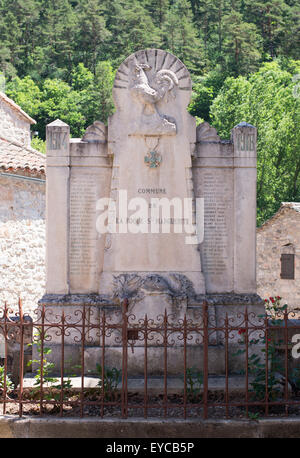 Ersten Weltkrieg Denkmal in das Dorf La Roque-Sainte-Marguerite, in der Nähe von Millau, Aveyron, Midi-Pyrénées, Frankreich, Europa Stockfoto