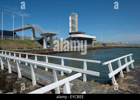 Den Oever, Niederlande, Denkmal auf dem Afsluitdijk Stockfoto