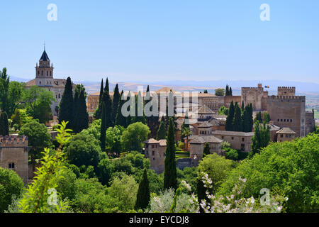 Ansicht der Alhambra-Palast-Komplex von Generalife Palast in Granada, Andalusien, Spanien Stockfoto