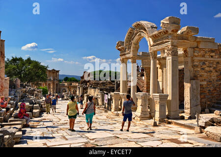 Fassade des Hadrian Tempel in Ephesus antike römische Stadt in der Nähe von Selcuk, Kusadasi, Türkei Stockfoto