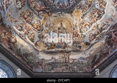 Innenraum der Kathedrale von Florenz Brunelleschi. Gemalt von Giorgio Vasari und Federico Zuccari. Florenz. Italien. Stockfoto