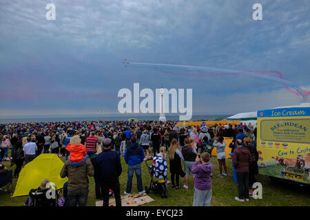 Die Red Arrows Formationsflug Team erklingt in der 2015 Sunderland International Airshow im Vereinigten Königreich. Stockfoto